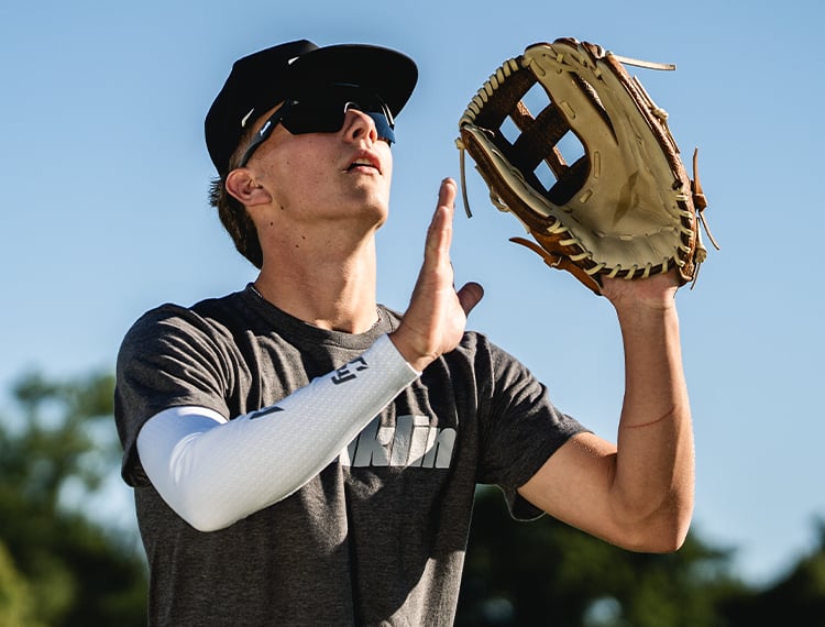 Ultra FG&trade; Fielding Gloves 